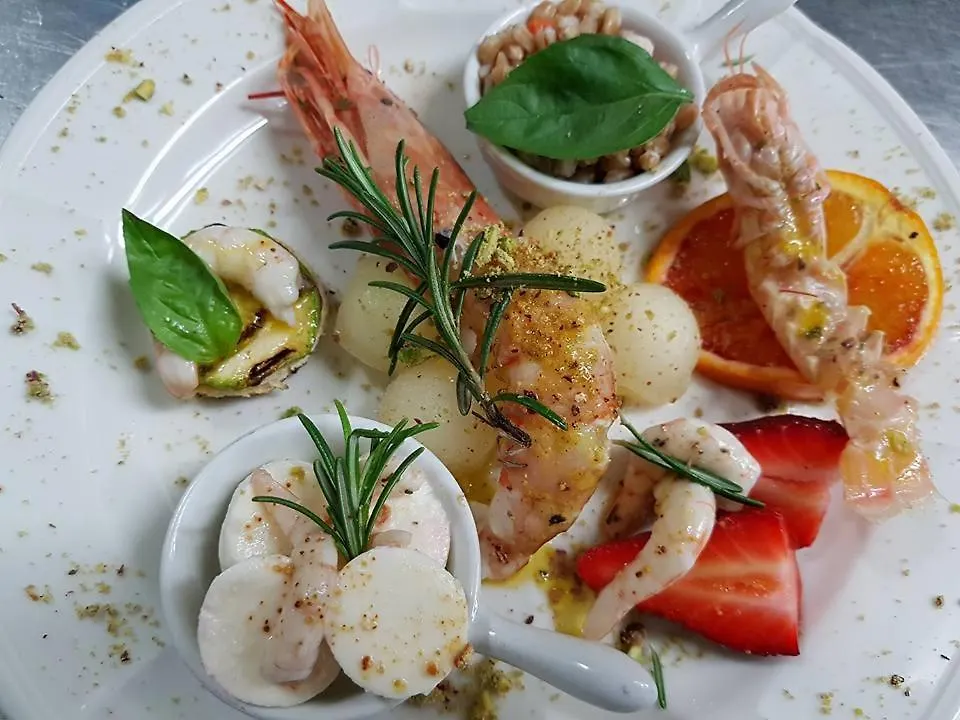 B&B La Sicilia A Tavola Pisa Italy